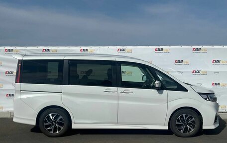 Honda Stepwgn IV, 2019 год, 2 500 000 рублей, 5 фотография