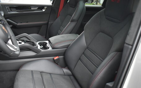 Porsche Cayenne III, 2024 год, 22 990 000 рублей, 16 фотография