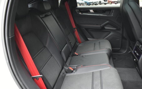 Porsche Cayenne III, 2024 год, 22 990 000 рублей, 20 фотография