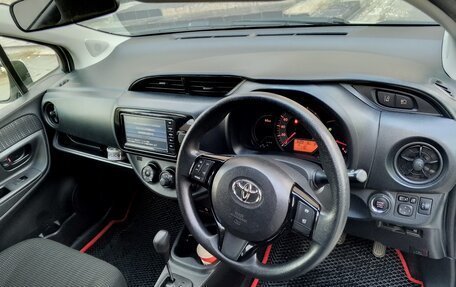 Toyota Vitz, 2019 год, 999 999 рублей, 3 фотография