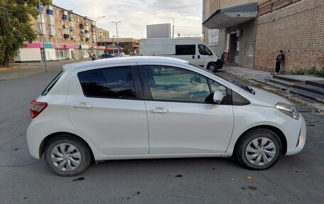 Toyota Vitz, 2019 год, 999 999 рублей, 4 фотография