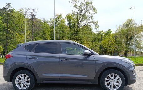Hyundai Tucson III, 2018 год, 2 250 000 рублей, 16 фотография