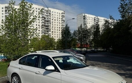 BMW 3 серия, 2016 год, 2 400 000 рублей, 24 фотография