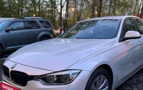BMW 3 серия, 2016 год, 2 400 000 рублей, 18 фотография