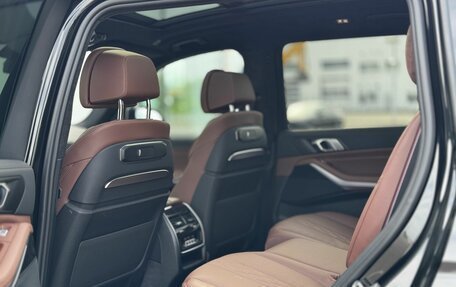 BMW X7, 2023 год, 17 000 000 рублей, 21 фотография