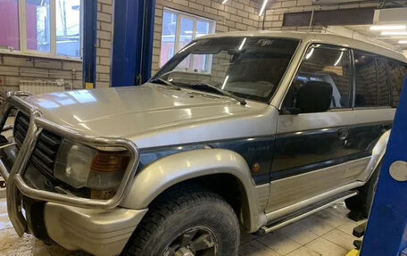 Mitsubishi Pajero III рестайлинг, 1991 год, 450 000 рублей, 3 фотография