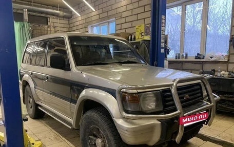 Mitsubishi Pajero III рестайлинг, 1991 год, 450 000 рублей, 2 фотография