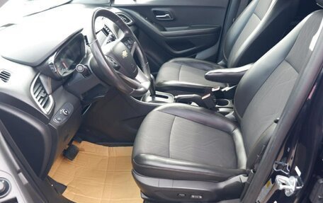 Chevrolet Trax, 2020 год, 1 300 000 рублей, 6 фотография