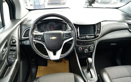Chevrolet Trax, 2020 год, 1 300 000 рублей, 5 фотография