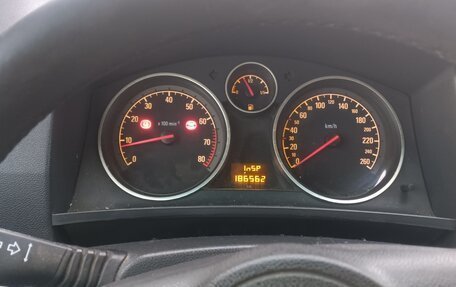 Opel Zafira B, 2008 год, 700 000 рублей, 16 фотография