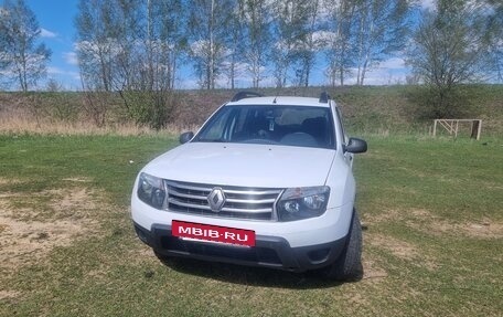 Renault Duster I рестайлинг, 2014 год, 820 000 рублей, 3 фотография