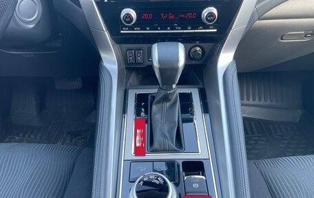 Mitsubishi Pajero Sport III рестайлинг, 2021 год, 3 450 000 рублей, 11 фотография