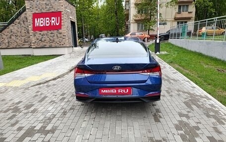 Hyundai Elantra, 2021 год, 2 370 000 рублей, 7 фотография