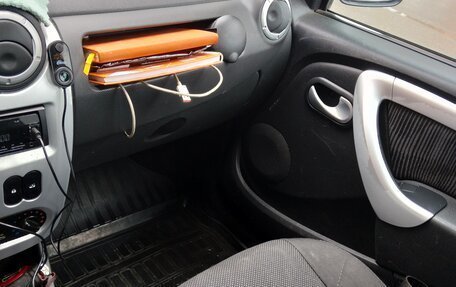 Renault Logan I, 2011 год, 380 000 рублей, 10 фотография