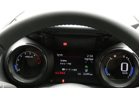 Toyota Yaris, 2022 год, 998 000 рублей, 27 фотография