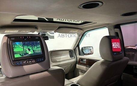 Lincoln Navigator, 2013 год, 1 999 000 рублей, 26 фотография