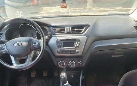 KIA Rio III рестайлинг, 2014 год, 860 000 рублей, 6 фотография