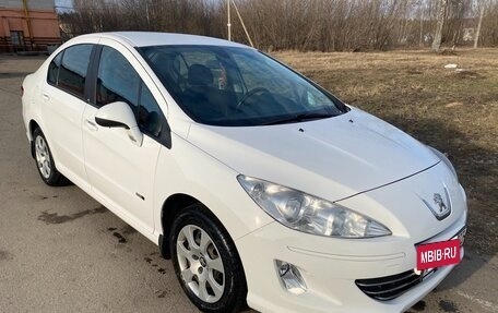 Peugeot 408 I рестайлинг, 2015 год, 1 050 000 рублей, 2 фотография