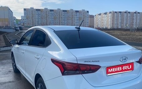 Hyundai Solaris II рестайлинг, 2021 год, 1 450 000 рублей, 4 фотография