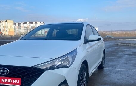 Hyundai Solaris II рестайлинг, 2021 год, 1 450 000 рублей, 3 фотография