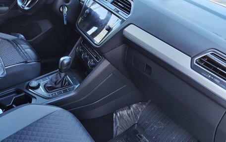 Volkswagen Tiguan II, 2019 год, 2 420 000 рублей, 18 фотография