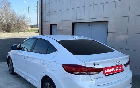 Hyundai Elantra VI рестайлинг, 2017 год, 1 520 000 рублей, 6 фотография