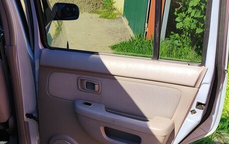 Nissan Cube II, 2002 год, 270 000 рублей, 12 фотография