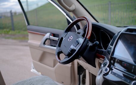 Toyota Land Cruiser 200, 2013 год, 5 450 000 рублей, 8 фотография