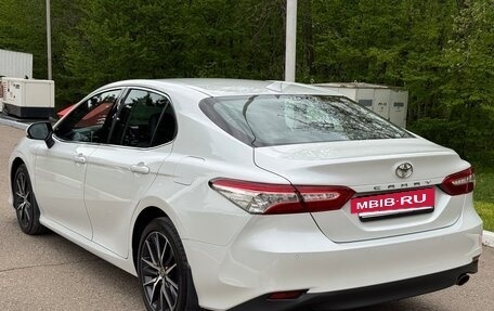 Toyota Camry, 2021 год, 3 340 000 рублей, 5 фотография