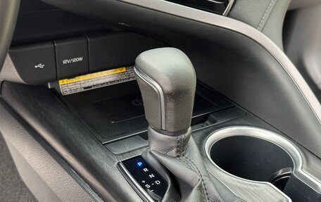 Toyota Camry, 2021 год, 3 340 000 рублей, 16 фотография