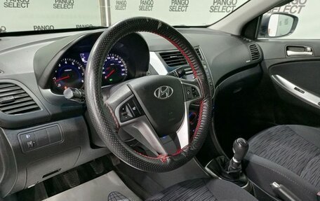 Hyundai Solaris II рестайлинг, 2015 год, 840 000 рублей, 13 фотография