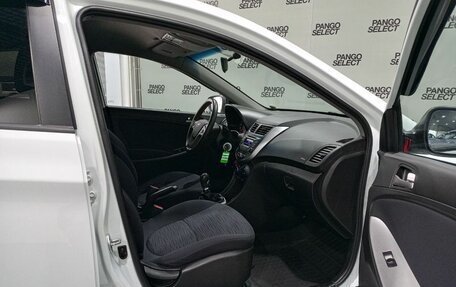 Hyundai Solaris II рестайлинг, 2015 год, 840 000 рублей, 15 фотография