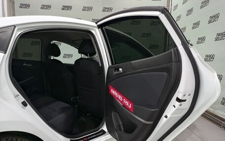 Hyundai Solaris II рестайлинг, 2015 год, 840 000 рублей, 19 фотография