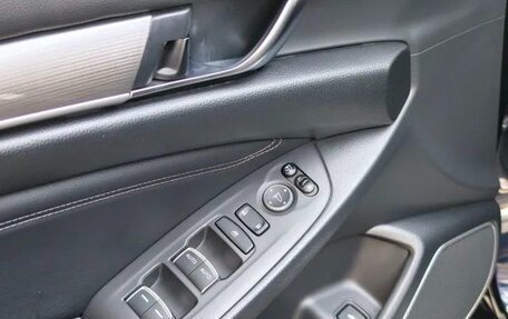 Honda Accord IX рестайлинг, 2021 год, 2 530 000 рублей, 13 фотография