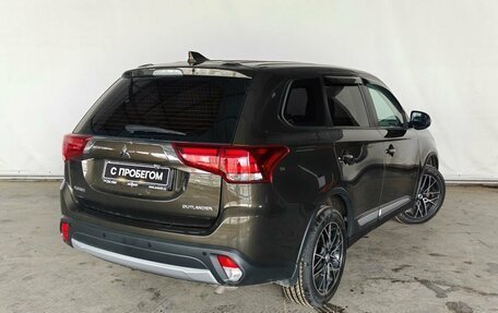 Mitsubishi Outlander III рестайлинг 3, 2018 год, 1 650 000 рублей, 4 фотография