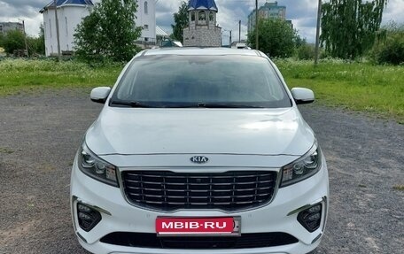 KIA Carnival III, 2019 год, 3 270 000 рублей, 1 фотография