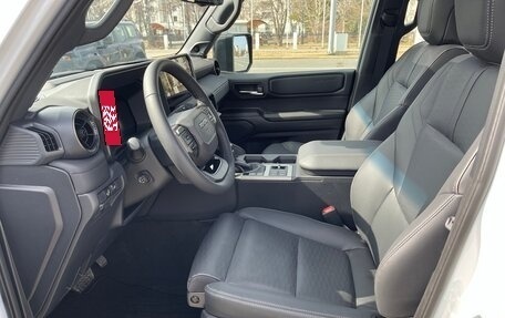 Toyota Land Cruiser Prado, 2024 год, 10 500 000 рублей, 9 фотография