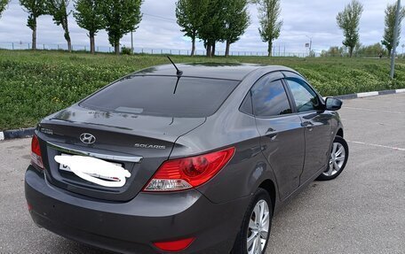 Hyundai Solaris II рестайлинг, 2011 год, 770 000 рублей, 3 фотография