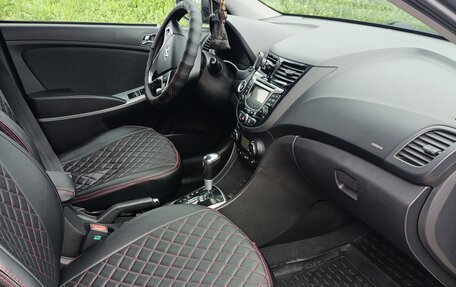 Hyundai Solaris II рестайлинг, 2011 год, 770 000 рублей, 9 фотография
