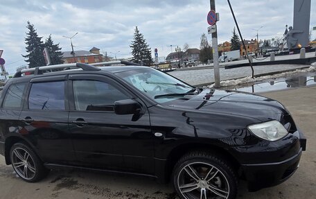 Mitsubishi Outlander III рестайлинг 3, 2007 год, 800 000 рублей, 2 фотография