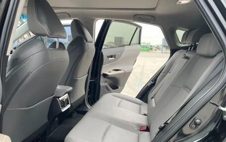Toyota Venza, 2021 год, 2 590 000 рублей, 12 фотография
