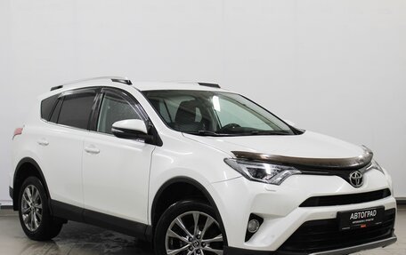 Toyota RAV4, 2018 год, 1 940 000 рублей, 3 фотография