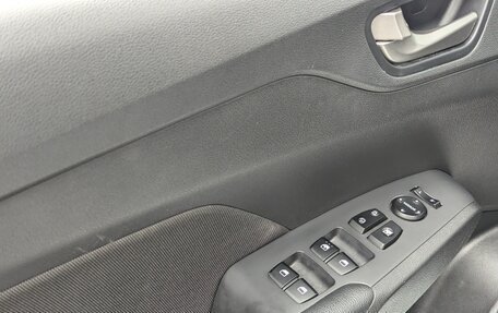 Hyundai Solaris II рестайлинг, 2017 год, 1 250 000 рублей, 18 фотография