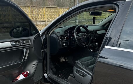 Volkswagen Touareg III, 2012 год, 2 350 000 рублей, 8 фотография