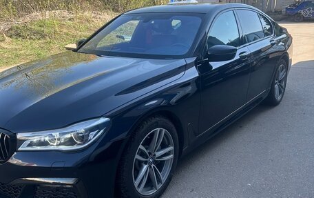 BMW 7 серия, 2018 год, 3 600 000 рублей, 9 фотография
