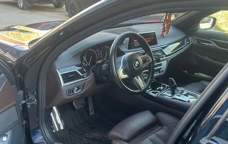 BMW 7 серия, 2018 год, 3 600 000 рублей, 3 фотография