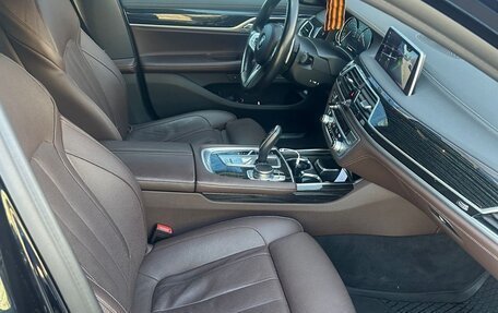 BMW 7 серия, 2018 год, 3 600 000 рублей, 4 фотография