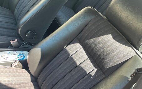 Mercedes-Benz W124, 1990 год, 400 000 рублей, 5 фотография
