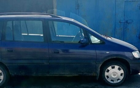 Opel Zafira A рестайлинг, 2003 год, 330 000 рублей, 1 фотография