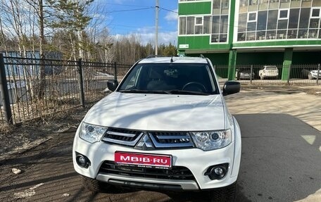 Mitsubishi Pajero Sport II рестайлинг, 2014 год, 2 150 000 рублей, 1 фотография